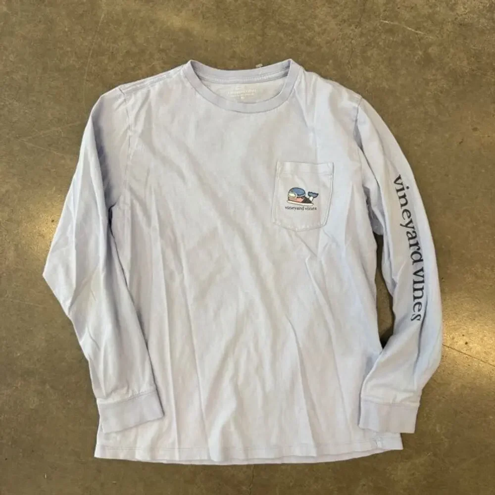 Vintage Y2K Vineyard Vines Snowboard Whale Longsleeve Baby Blue T-Shirt Youth XL